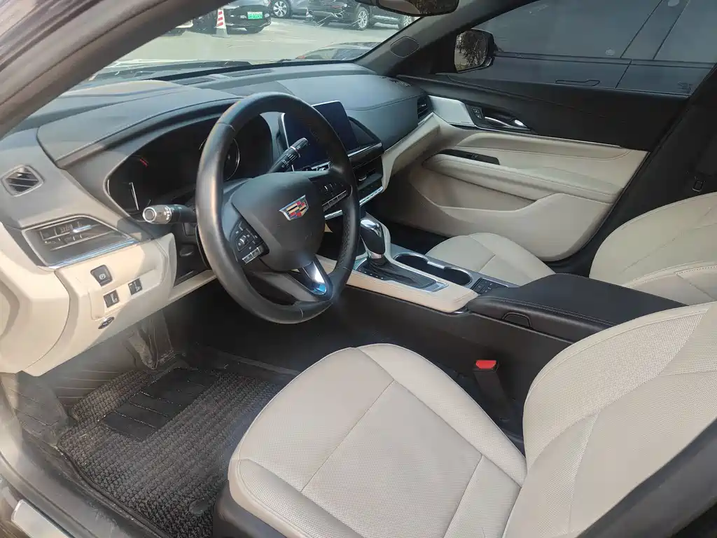 Cadillac CT4 — миниатюра 7