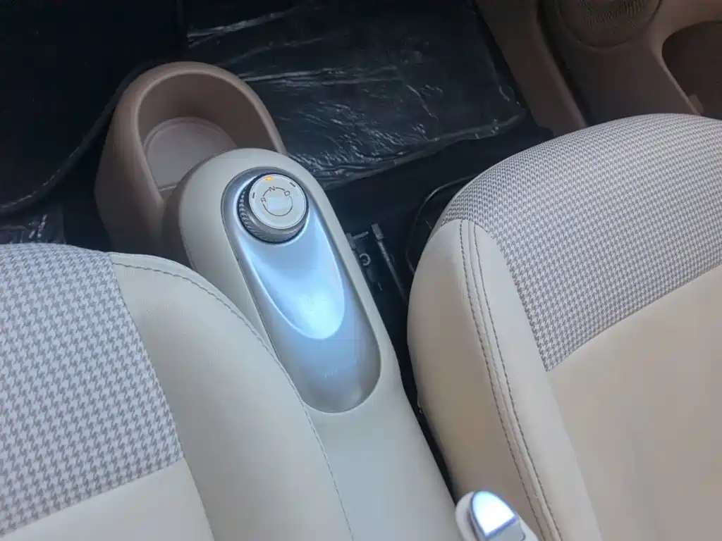 Wuling MINIEV — миниатюра 14