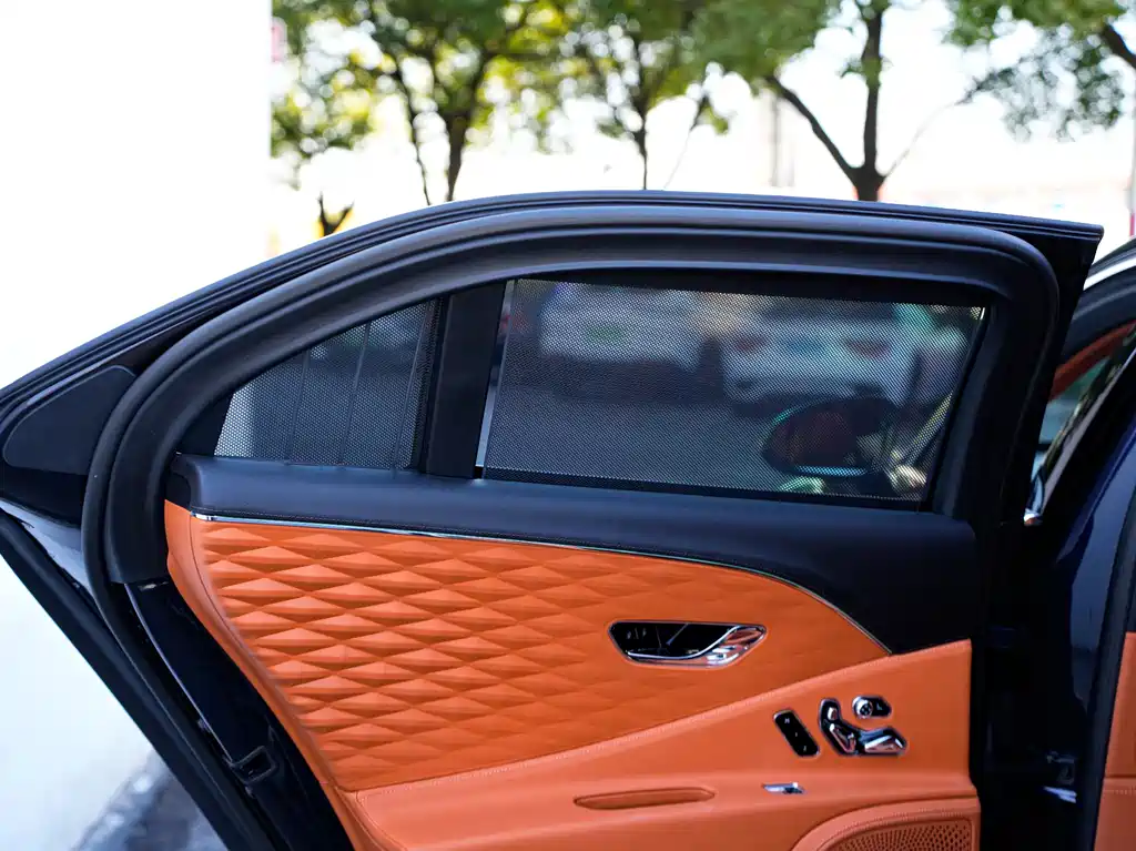 Bentley Flying Spur — миниатюра 19
