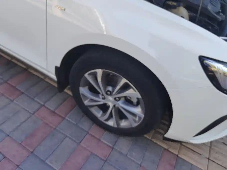 Buick Verano — миниатюра 6