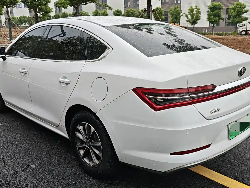 BYD Qin Pro NEV — миниатюра 6