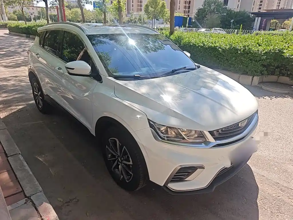 Geely Binyue — миниатюра 4