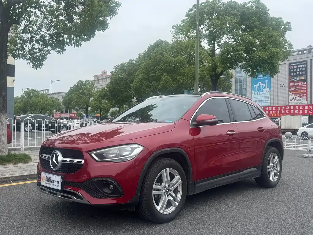 Mercedes-Benz GLA 2021