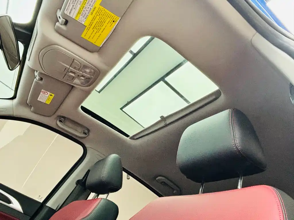 SAIC MAXUS CHASE T70