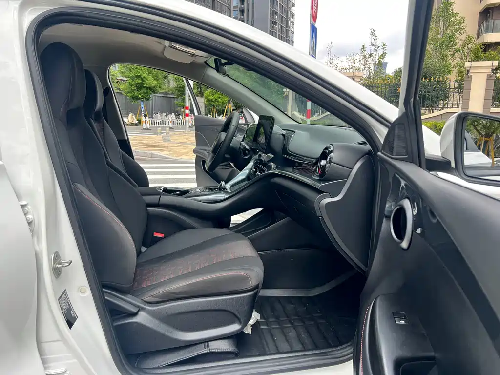 BYD e2 — миниатюра 13