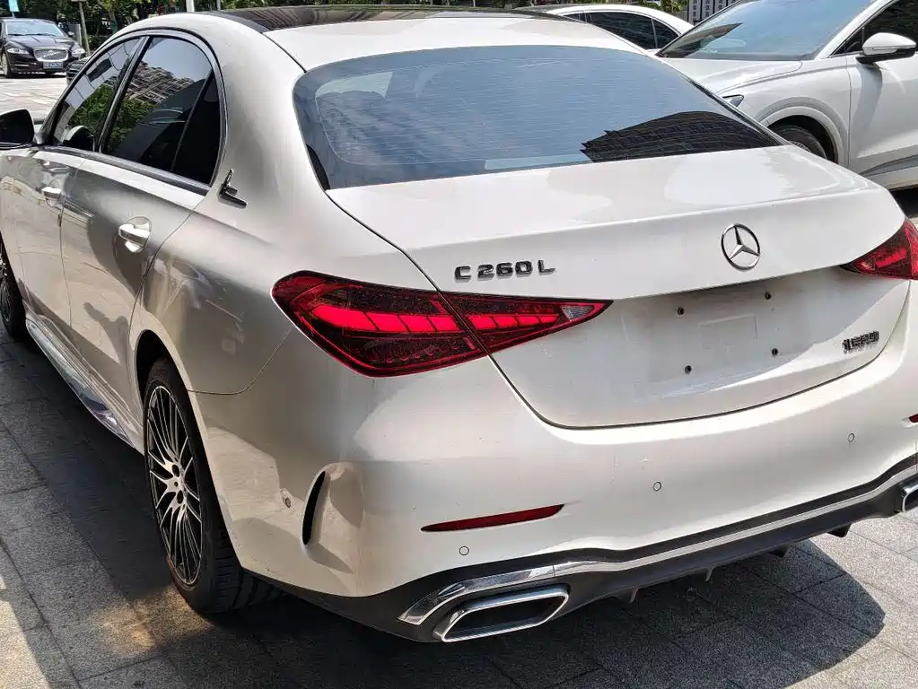 Mercedes-Benz C-Class — миниатюра 3