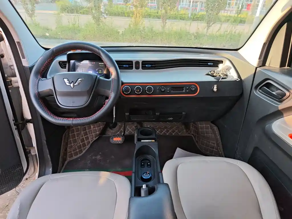 Wuling MINIEV — миниатюра 10