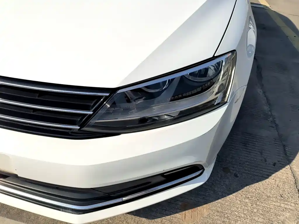 Volkswagen Sagitar — миниатюра 24