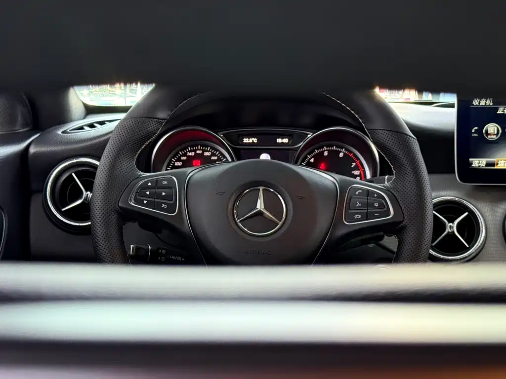 Mercedes-Benz CLA 2018 CLA 200 Fashion