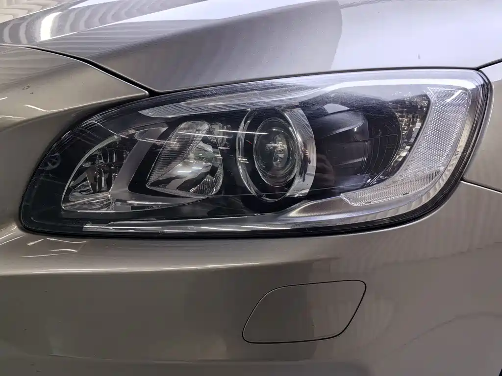 Volvo S60 — миниатюра 4