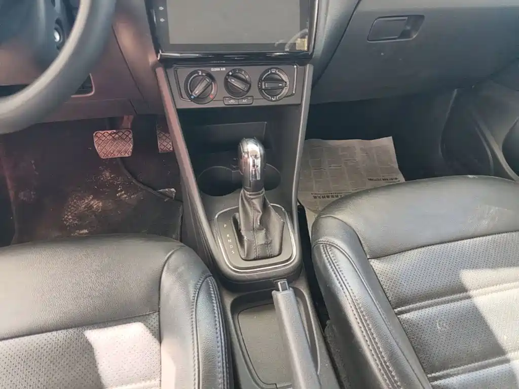 Volkswagen Polo — миниатюра 14