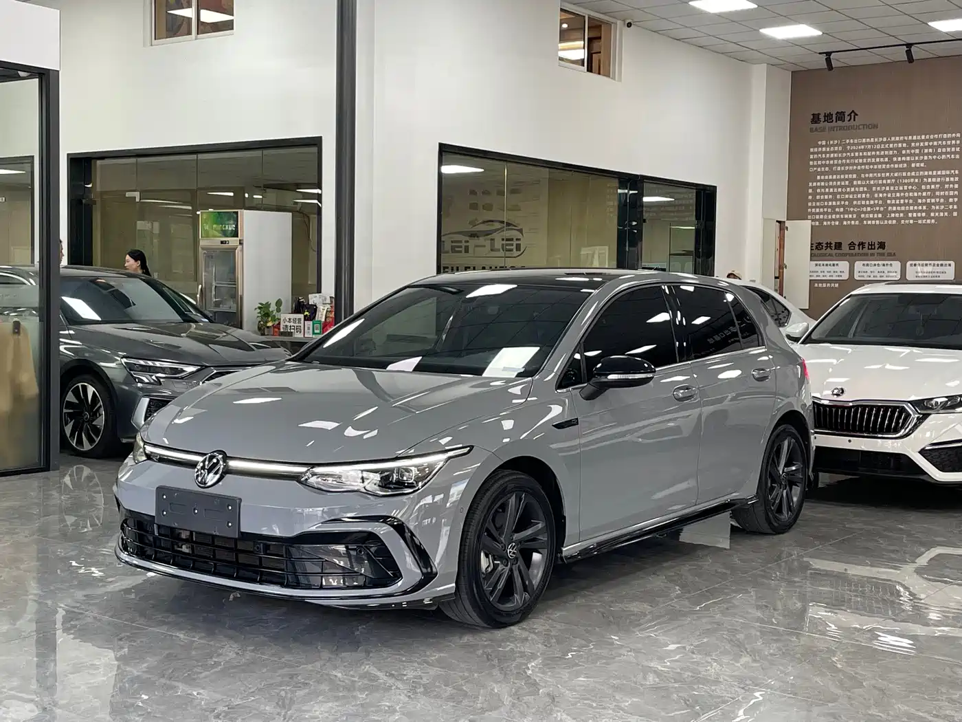 高尔夫 2023款 280TSI DSG R-Line Lite 2022