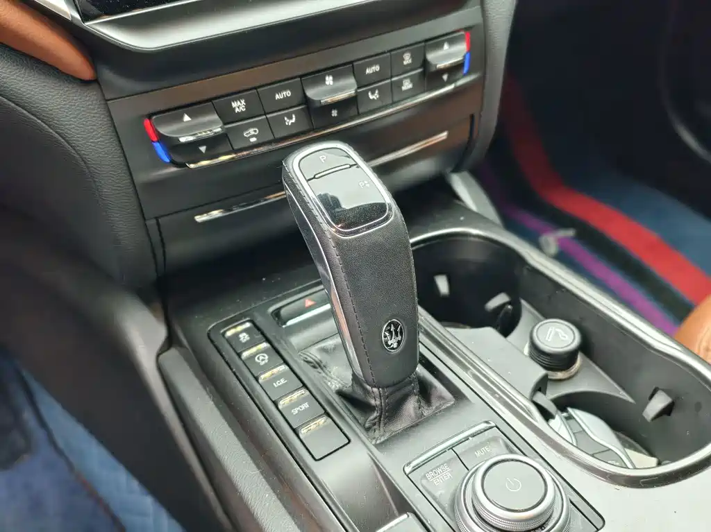 Maserati Ghibli — миниатюра 8