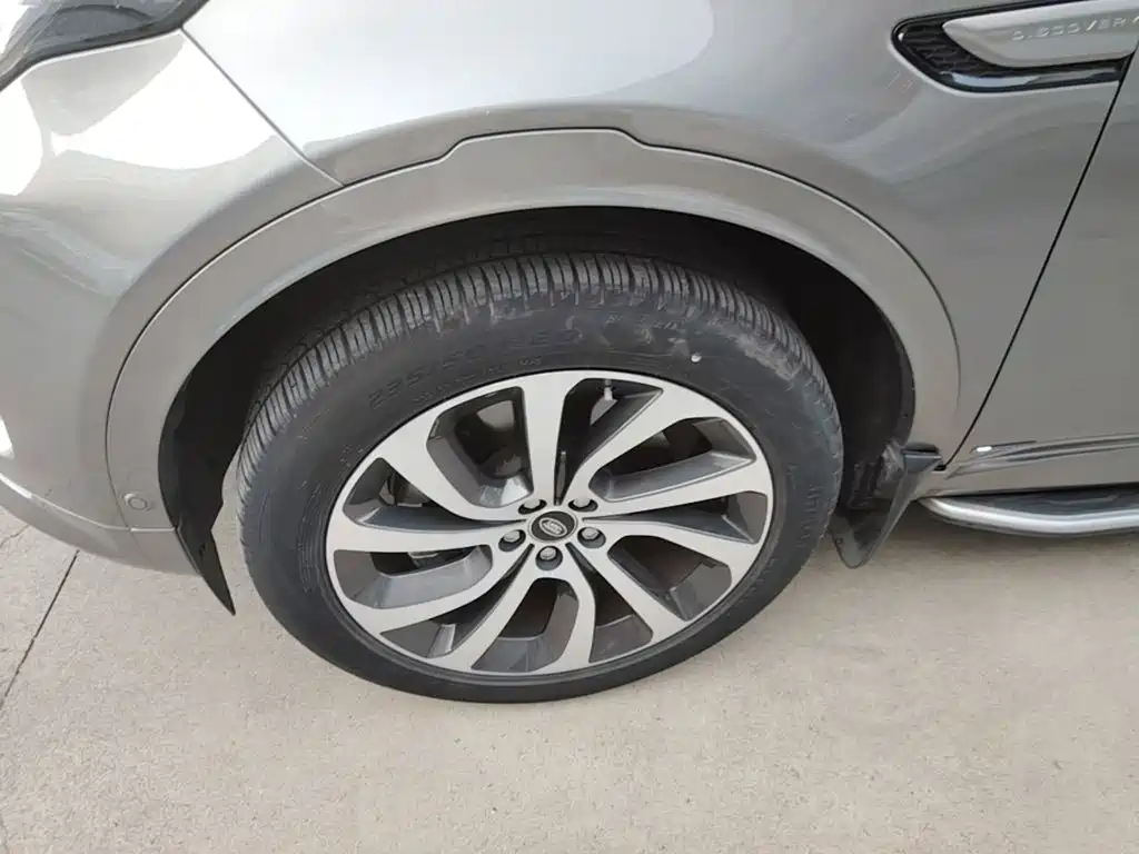 Land Rover Discovery Sport Hybrid — миниатюра 23