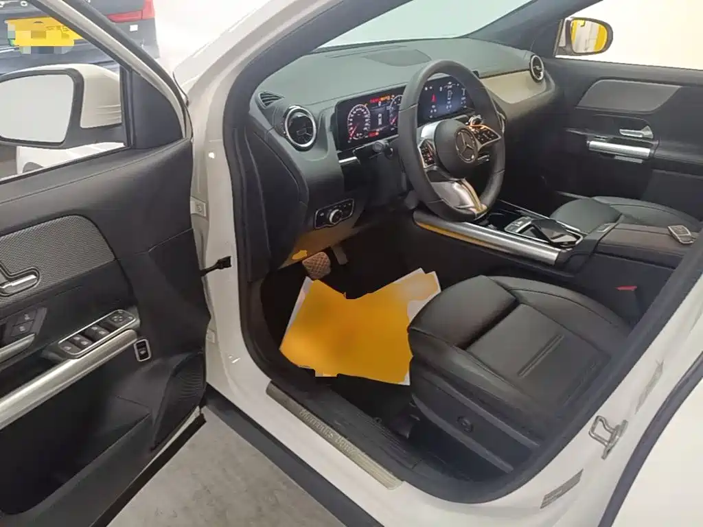 Mercedes-Benz GLA — миниатюра 16