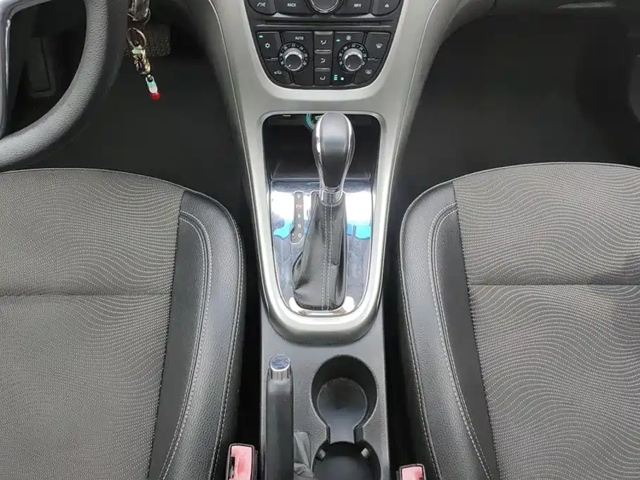 Buick Excelle — миниатюра 16