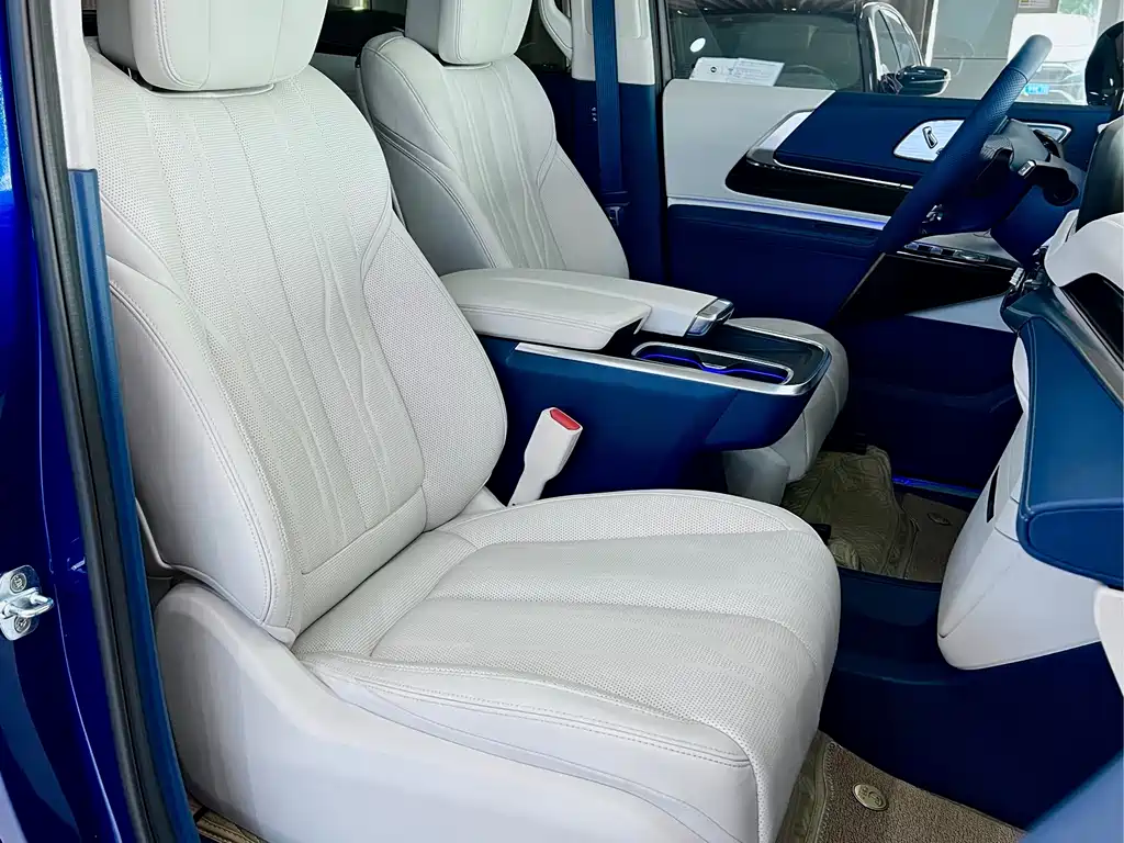 Buick Century 2023 2.0T мест