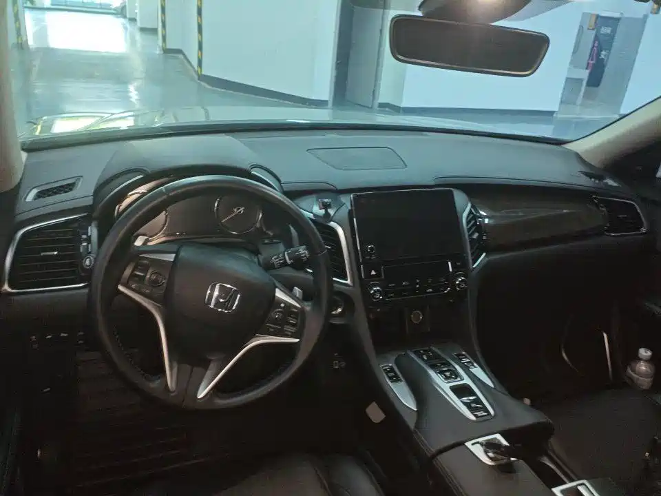 Honda Avancier — миниатюра 5