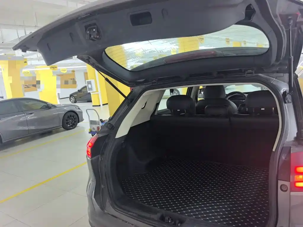 Geely Boyue — миниатюра 19