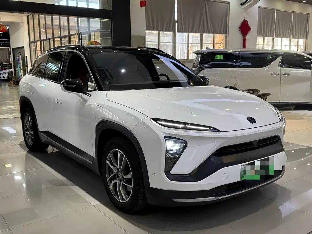 NIO ES6 — миниатюра 10