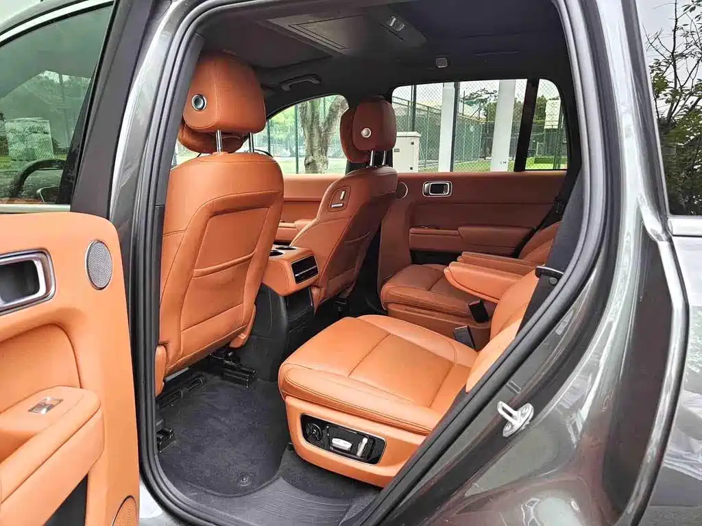 Li Auto Li L8 — миниатюра 4
