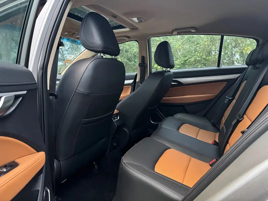 Geely Vision S1 — миниатюра 9
