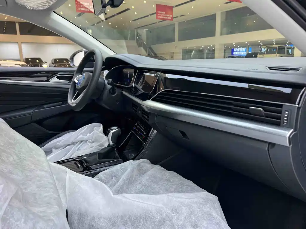 VOLKSWAGEN PASSAT NEW ENERGY