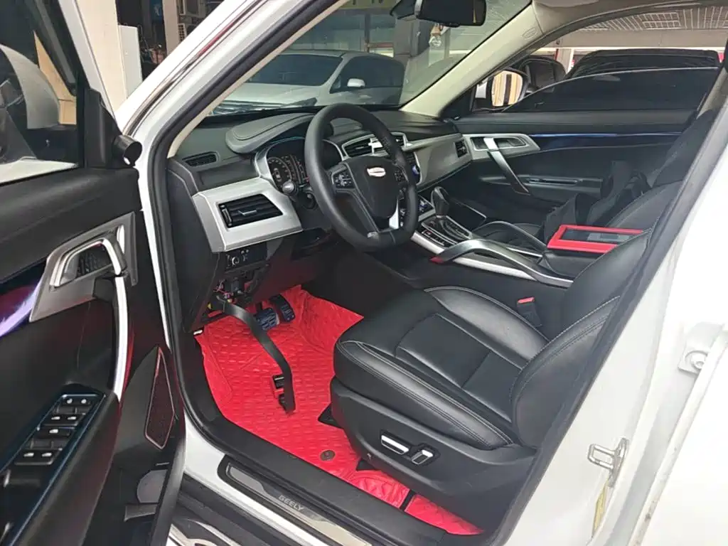 Geely Boyue — миниатюра 16