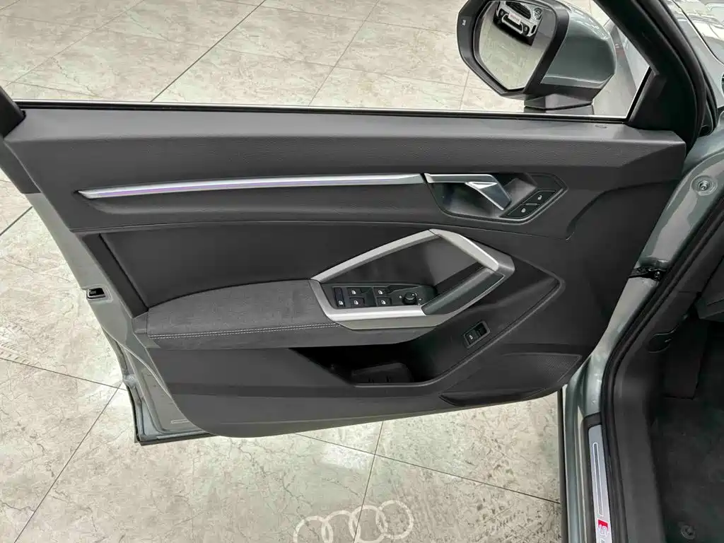 Audi Q3 — миниатюра 16