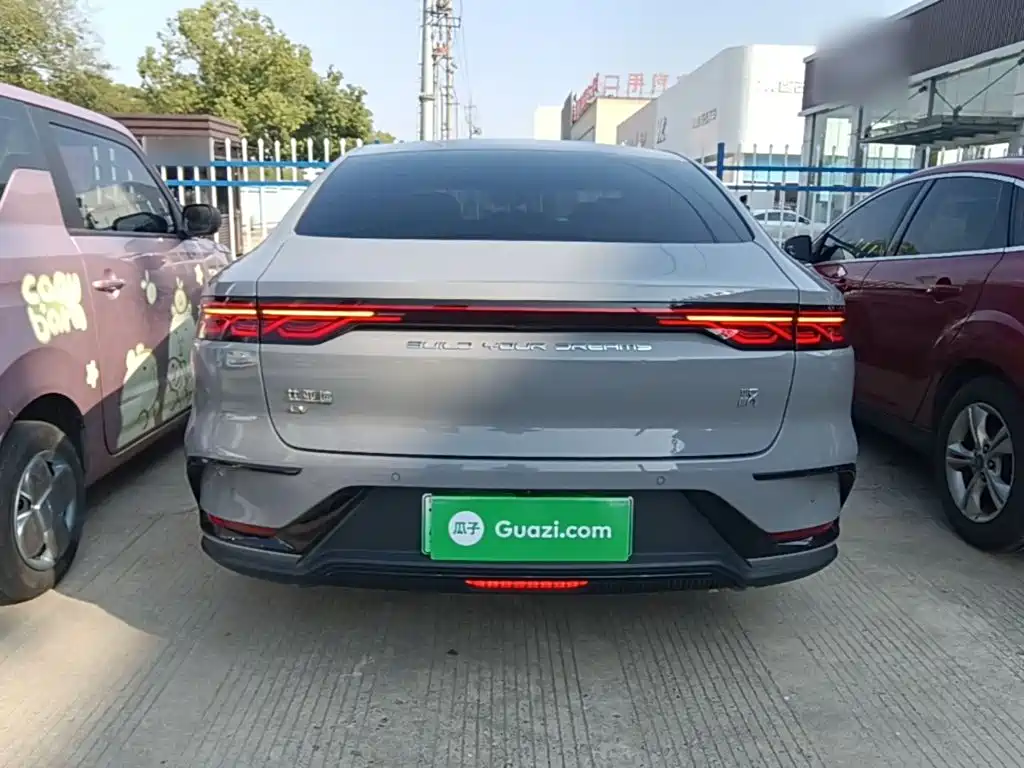 BYD Han — миниатюра 6