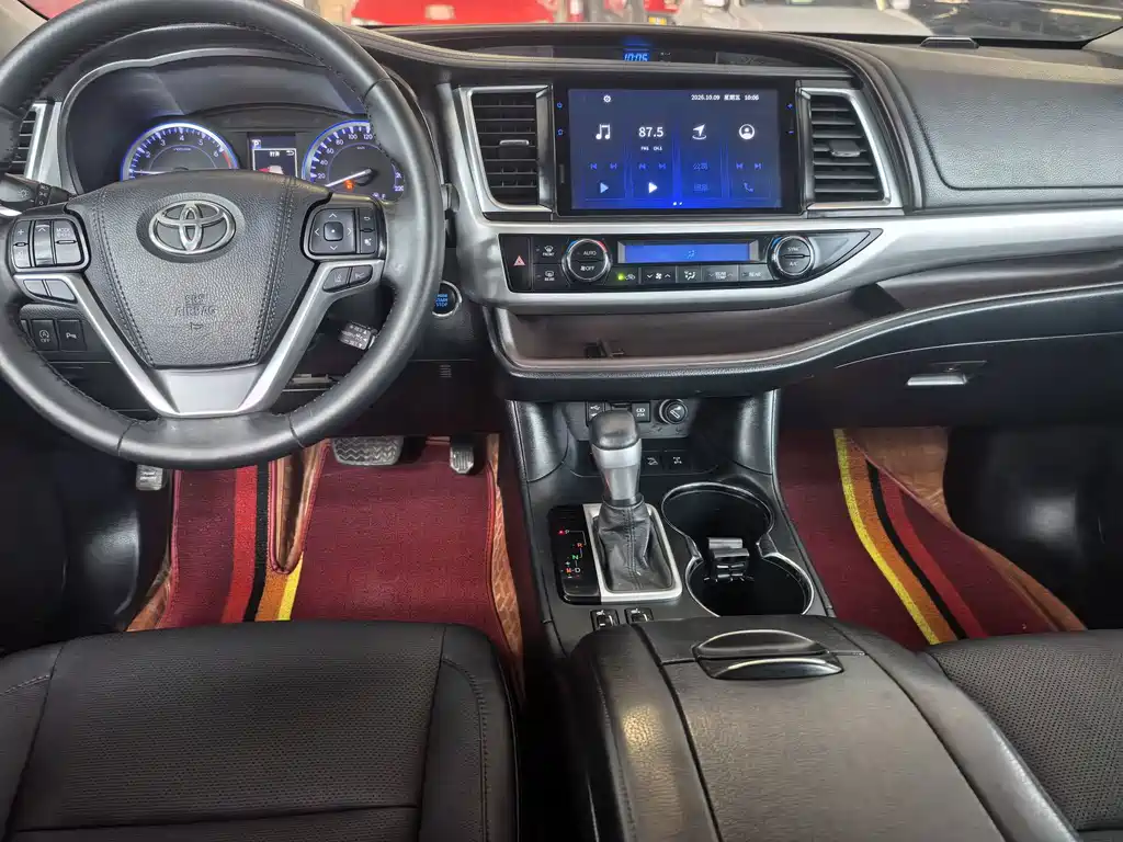 Toyota Highlander — миниатюра 9