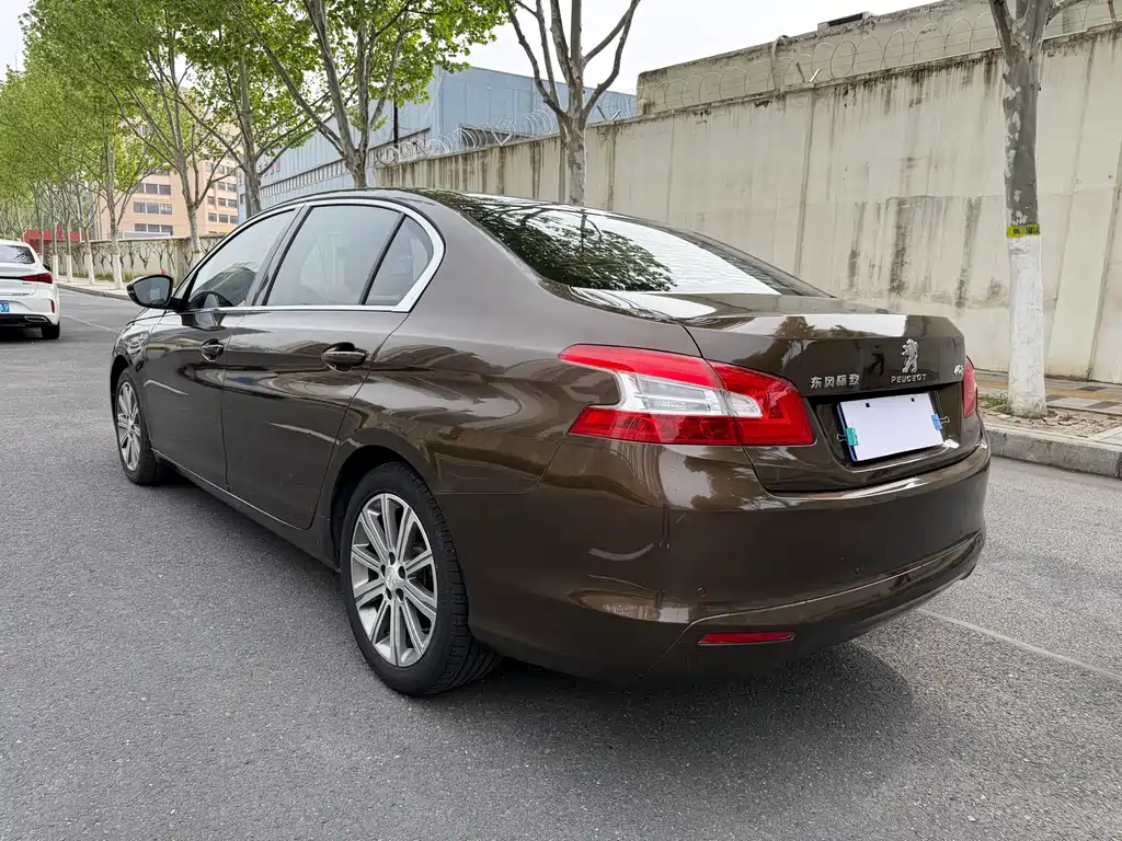Peugeot 408 — миниатюра 6