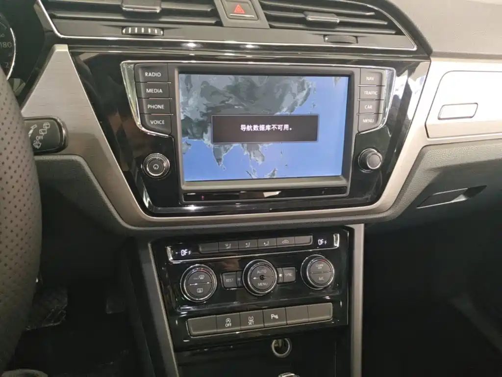 Volkswagen Touran — миниатюра 13