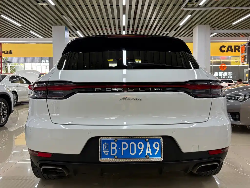 Porsche Macan — миниатюра 7