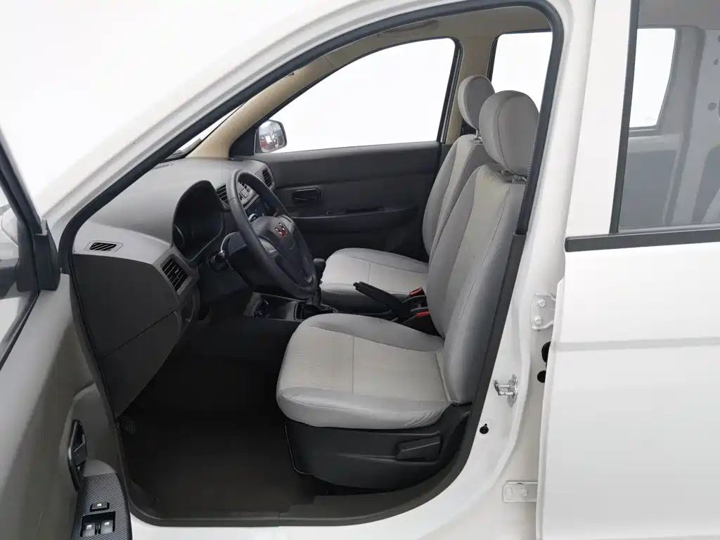 Wuling Hongguang — миниатюра 8