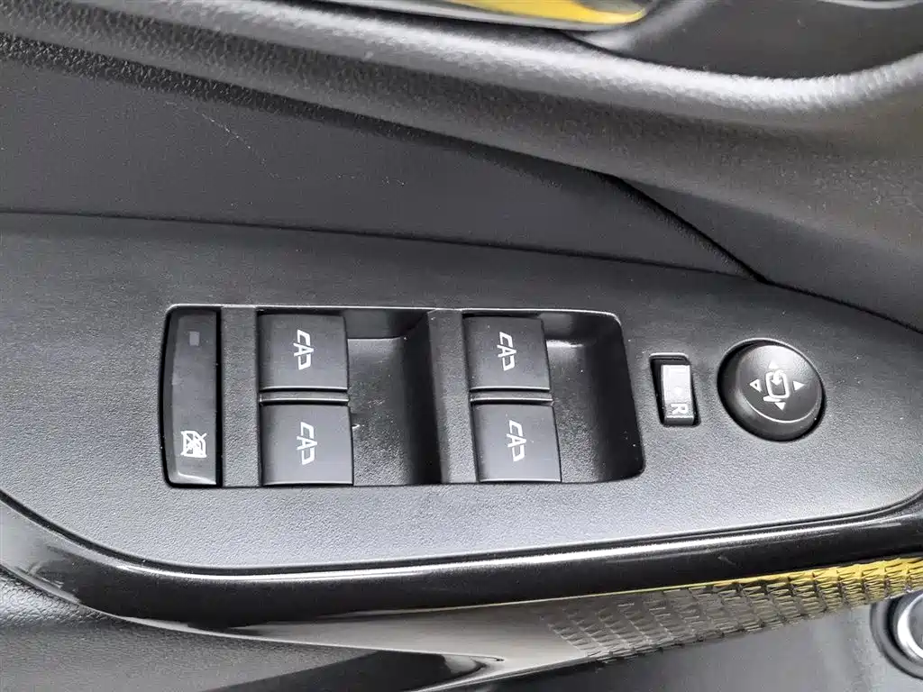 CHEVROLET XINGMAILUO