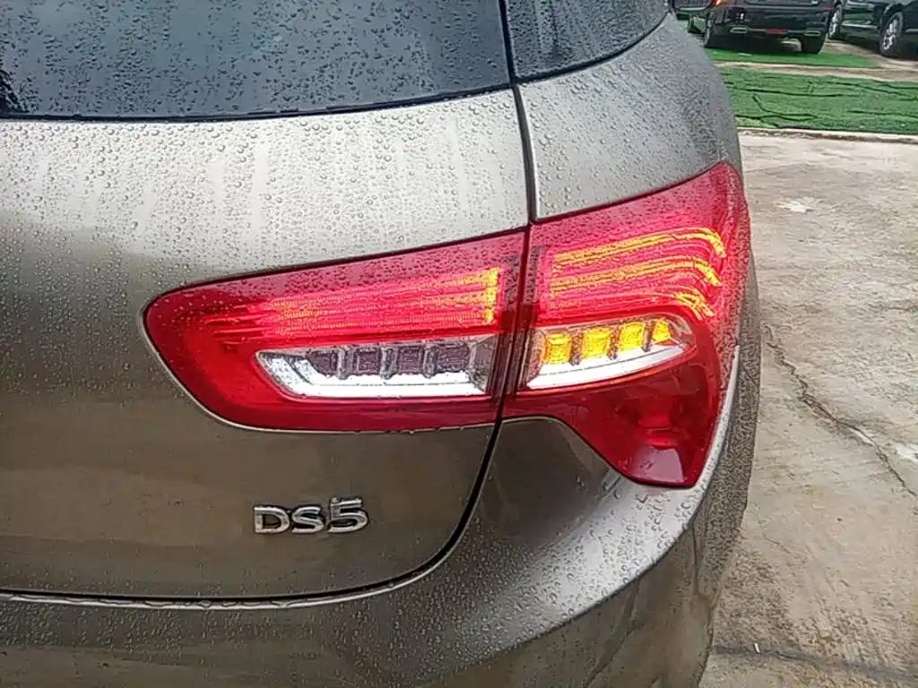 DS DS 5 — миниатюра 8