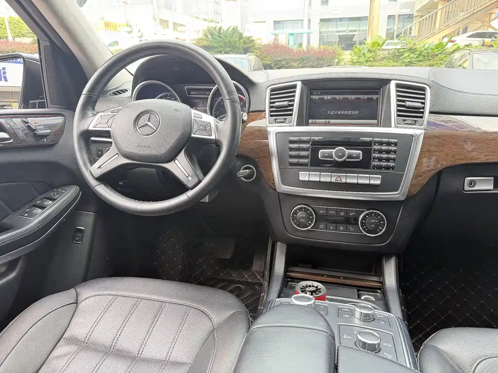 Mercedes-Benz GL-Class — миниатюра 14
