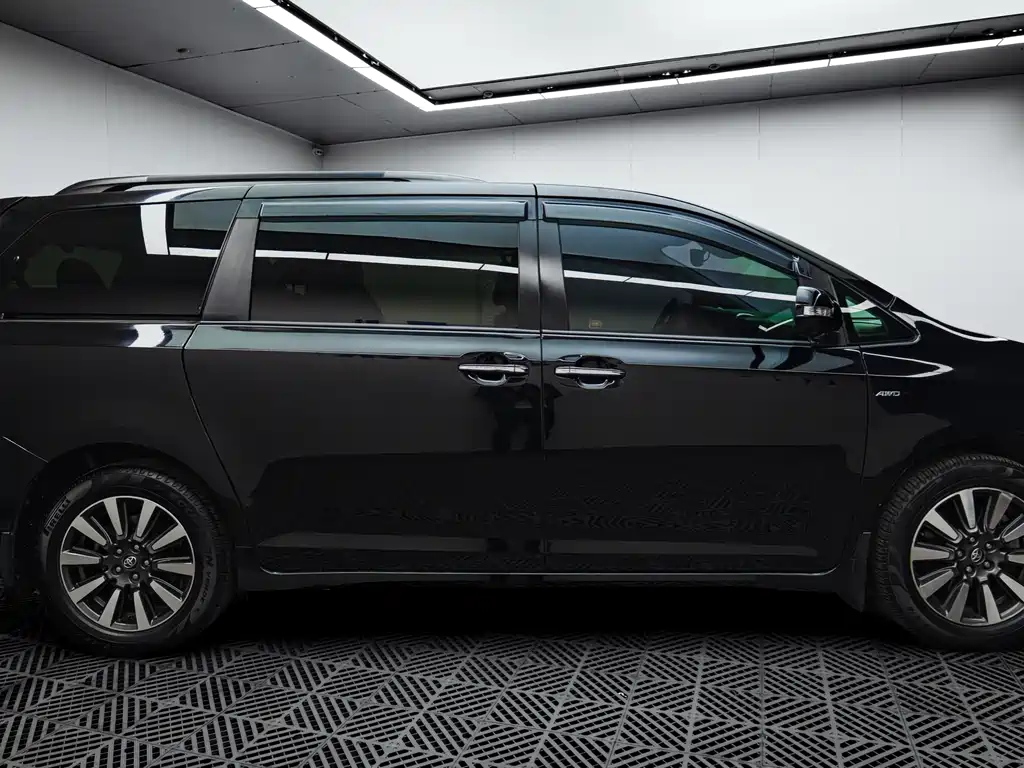 Toyota Sienna 2015 3.5L L