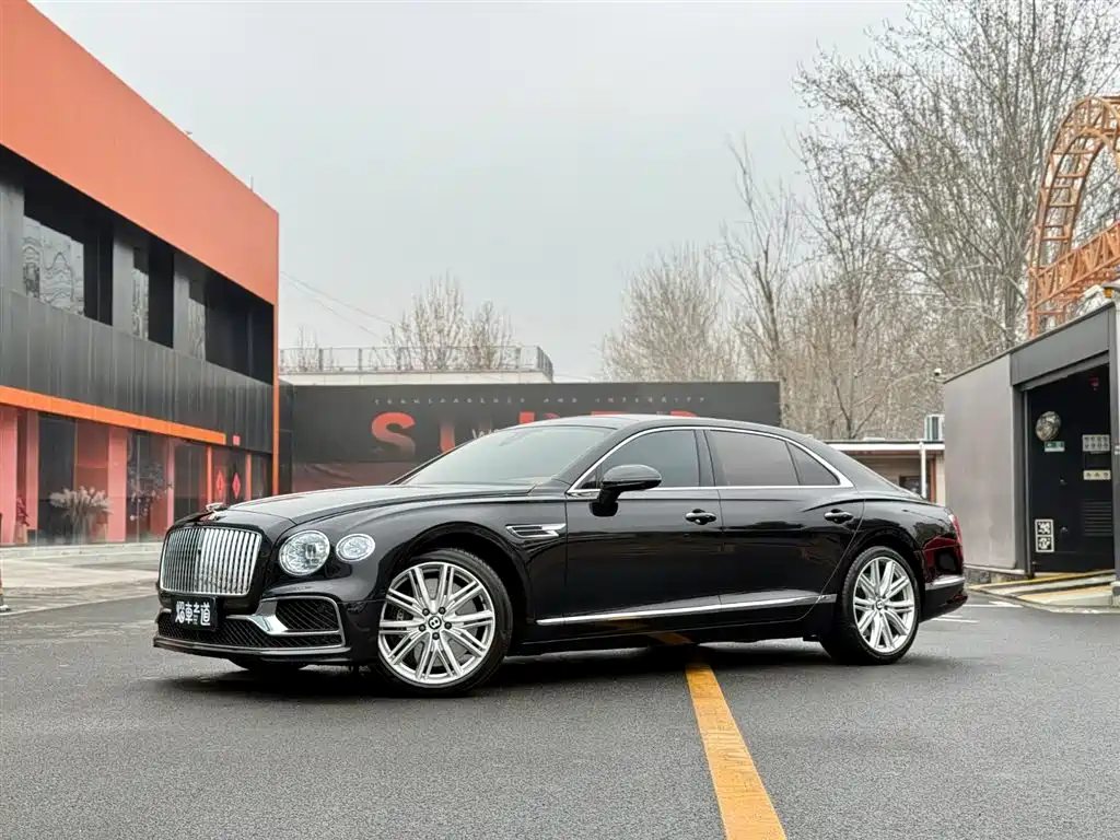 Bentley Flying Spur 2023