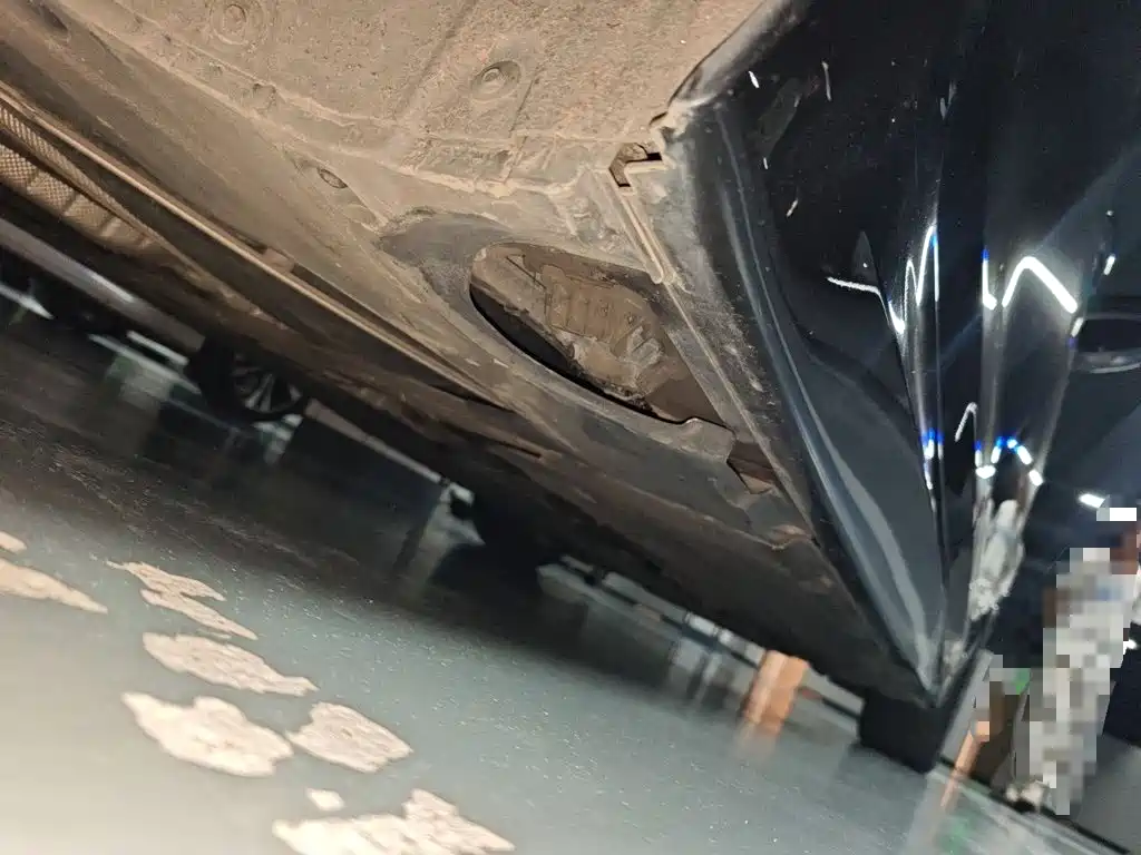 BMW 5 Series — миниатюра 17