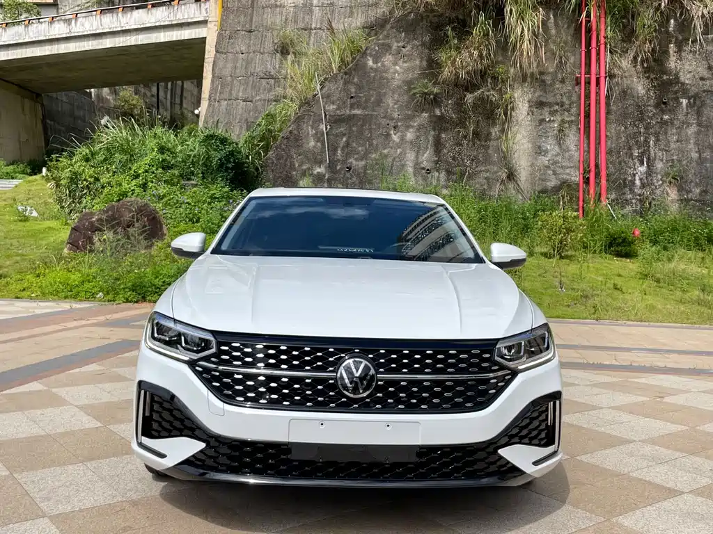 Volkswagen Lavida — миниатюра 2