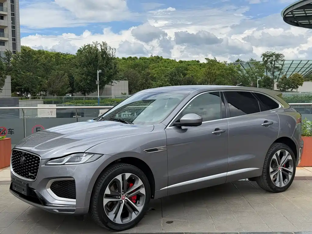 JAGUAR F PACE