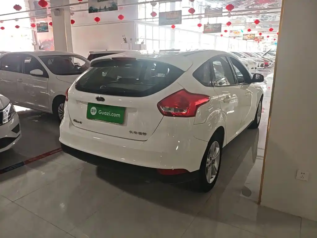 Ford Focus — миниатюра 7