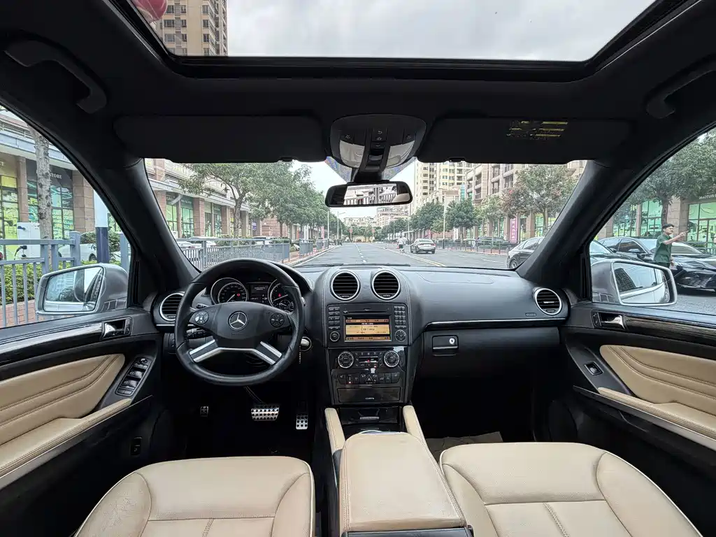 Mercedes-Benz M-Class — миниатюра 16