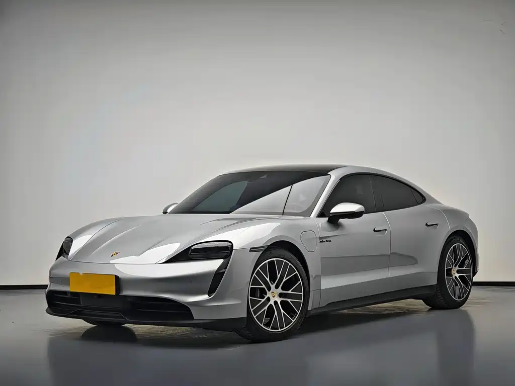 Porsche Taycan 2023