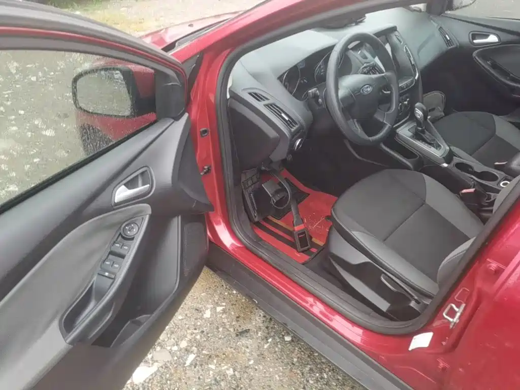 Ford Focus — миниатюра 16