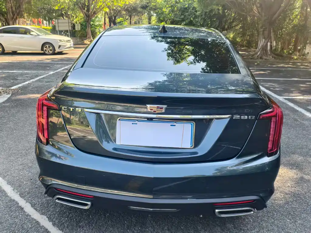 Cadillac CT5 — миниатюра 7