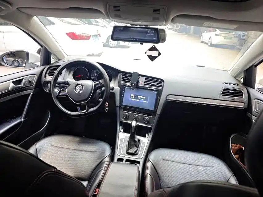 Volkswagen Golf — миниатюра 8