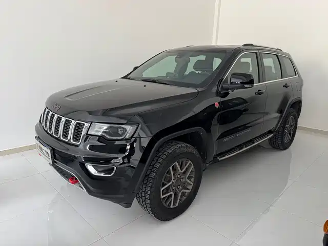 JEEP GRAND CHEROKEE 2019